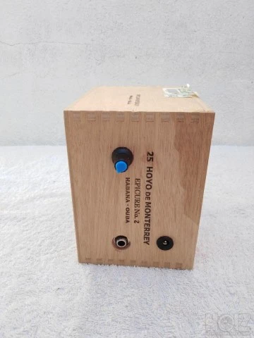 Epicure cigar box amp 2.5 W (battery 9V 