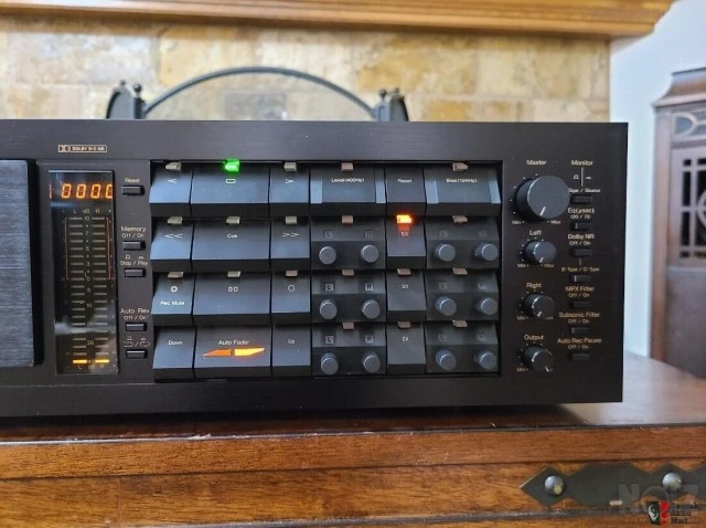ΚΑΣΕΤΟΦΩΝΟ  NAKAMICHI  DRAGON