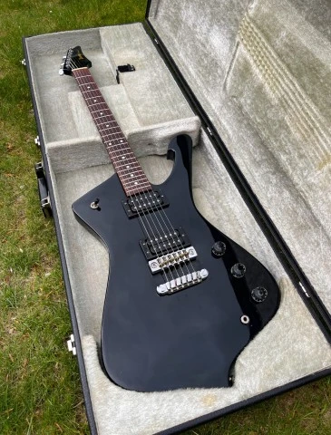 Ibanez Iceman II IC50 1981 JAPAN