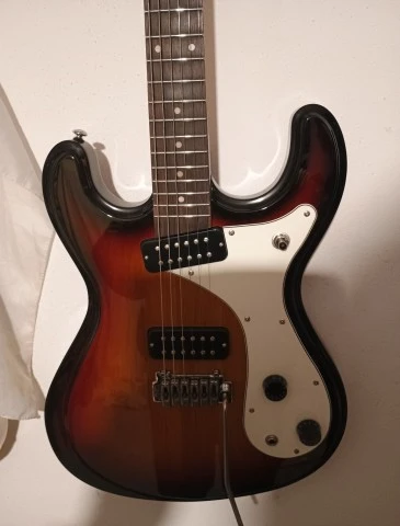 Harley Benton MR-Modern Vintage Series μαζι με θήκη