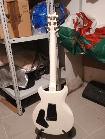 PRS SE Santana μαζι με θήκη 