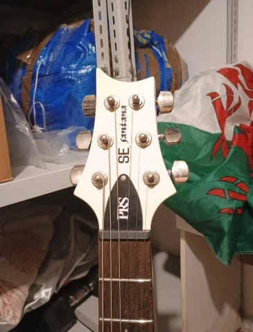 PRS SE Santana μαζι με θήκη 