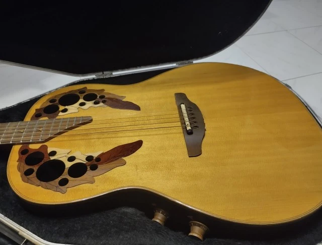 Ovation Elite 1537
