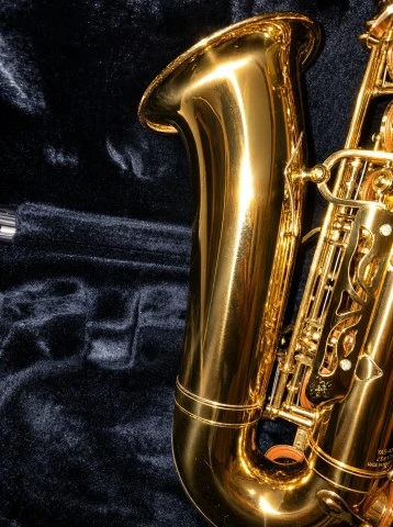 Yamaha YAS-475 Alto Saxophone + Vandoren A25