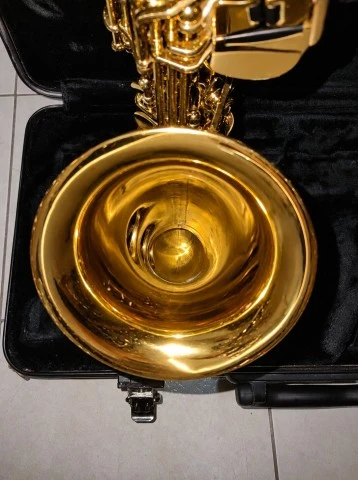 Yamaha YAS-475 Alto Saxophone + Vandoren A25