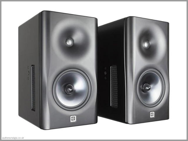 Dutch & Dutch 8c studio 