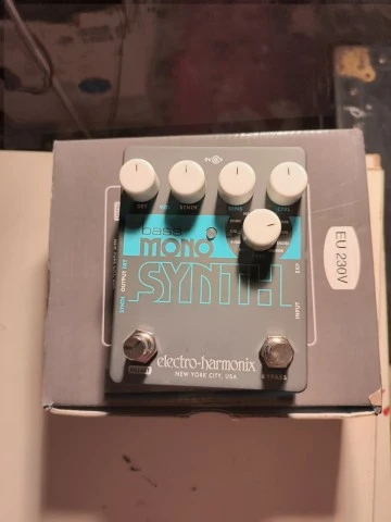 Electro Harmonix Bass Mono Synth