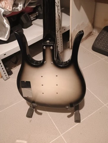 Danelectro Longhorn 3-Pickups + θήκη
