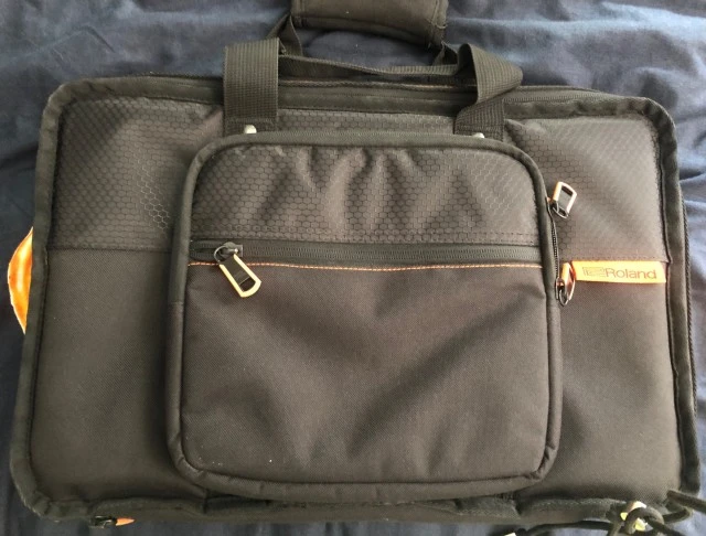  ROLAND TR8S+ROLAND BAG+STAND+SAMPLES ΑΝΤΑΛΛΑΖΩ/ΠΟΥΛΑΩ 