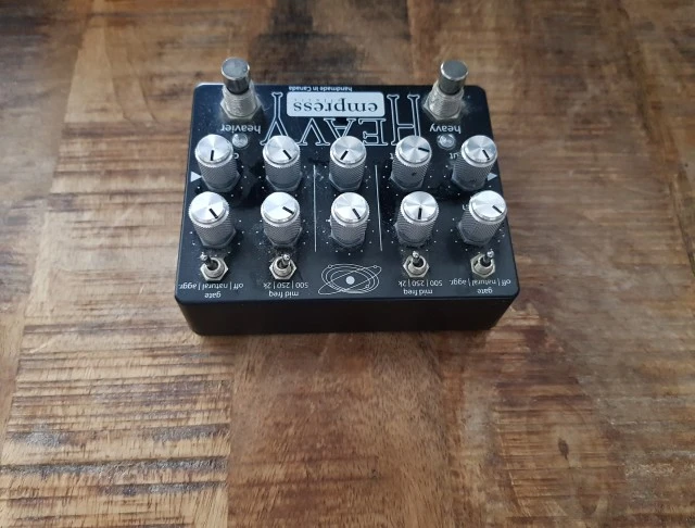 EMPRESS HEAVY ΑΡΙΣΤΟ 2 καναλια Distortion με Noise Gate