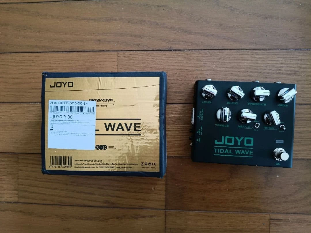 Joyo R-30 Tidal Wave bass preamp