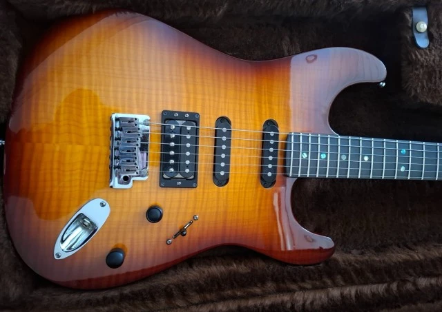 American deluxe stratocaster FMT