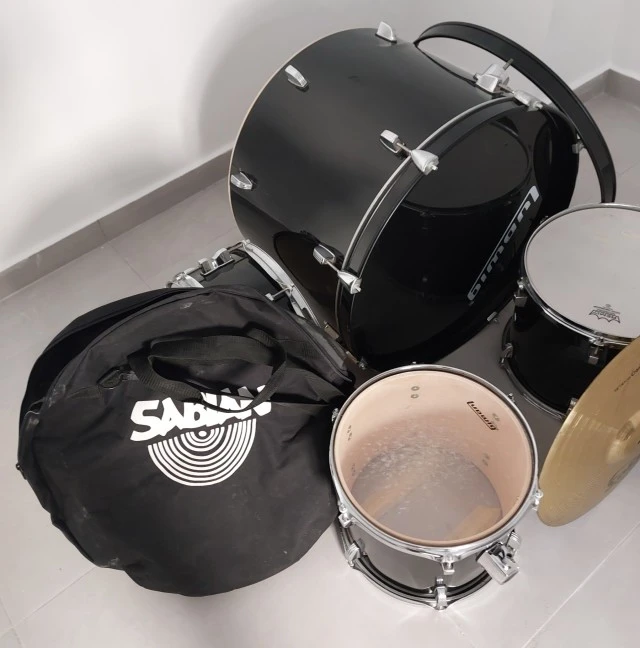 LUDWIG DRUM SET + SABIAN / TURKEY CYMBALS