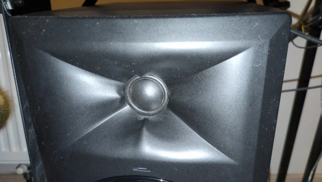 JBL LSR305 Αυτοενισχυόμενα Studio Monitors