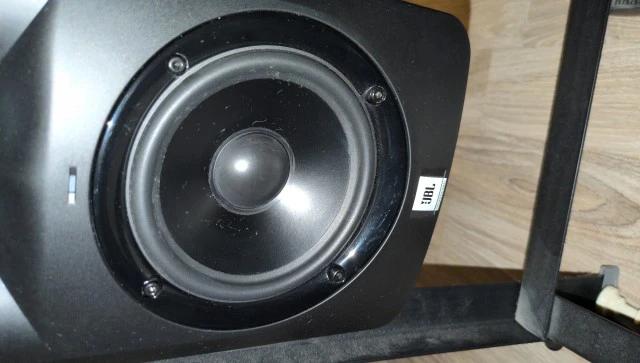 JBL LSR305 Αυτοενισχυόμενα Studio Monitors