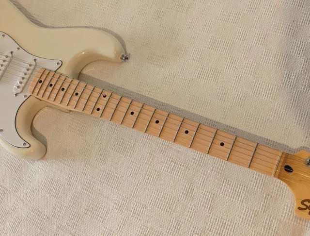 Squier By Fender Stratocaster 2021