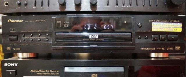 Pioneer DV-636D DVD &amp; CD player (2000)
