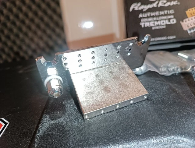 Floyd Rose non fine tuner 