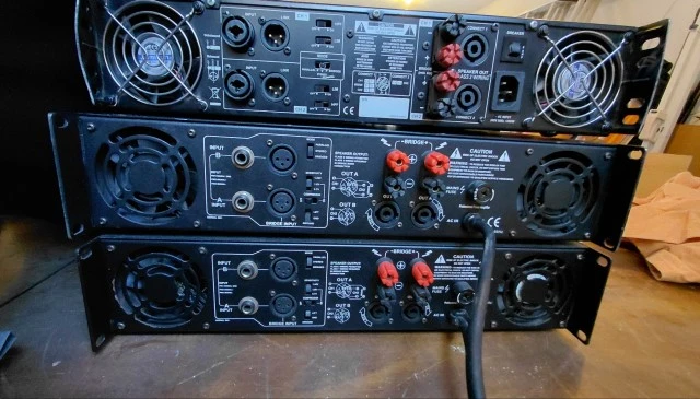 2 ΕΝΙΣΧΥΤΕΣ SEER FA - 2401 &amp; ΕΝΑΣ CERWIN VEGA CV-18