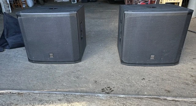 Subwoofer electrovoice EKX 18SP
