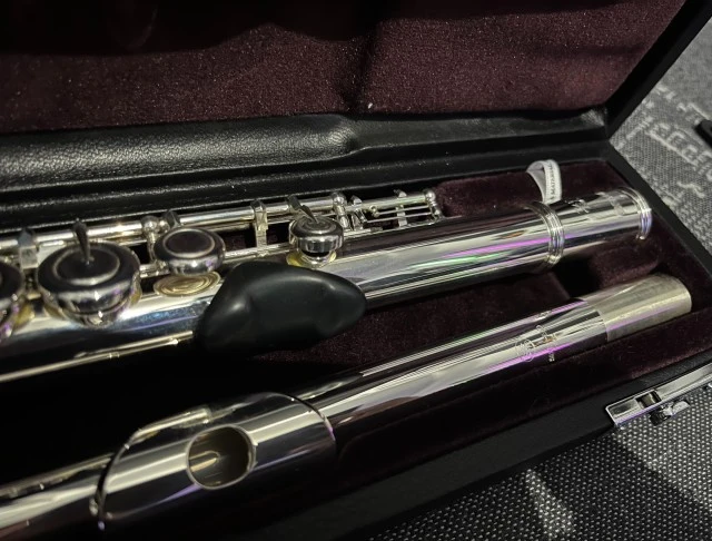Φλάουτο Yamaha YFL-372H σαν καινούργιο με αξεσουάρ