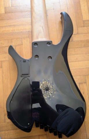 GROSMANN 6 Headless Fan fret