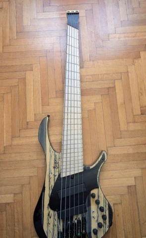 GROSMANN 6 Headless Fan fret