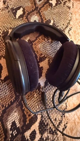 Massdrop 6XX (Sennheiser HD650)