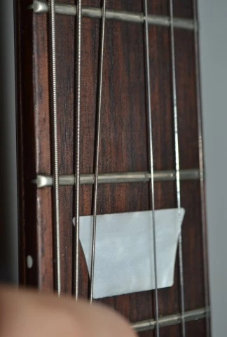 Gibson Les Paul Tribute 