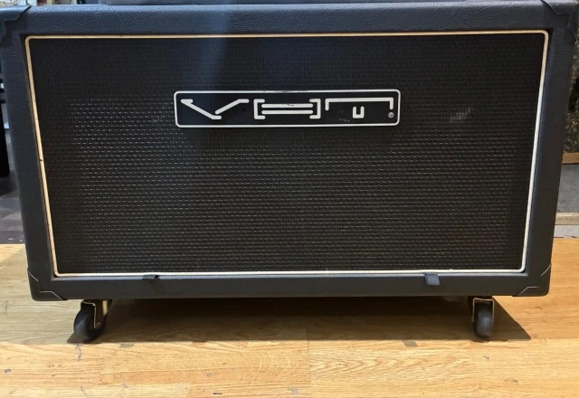 Πωλείται VHT (Fryette) FatBottom 2x12 P50E