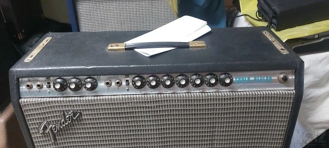 SRV tone ! 1974 Fender silverface Super 