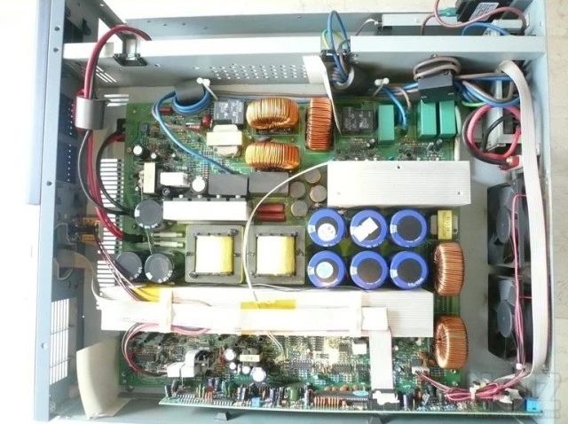 UPS Microdowell 3KVA