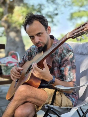 Μαθήματα Λαϊκής Κιθάρας