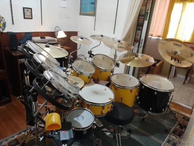 DRUMS YAMAHA