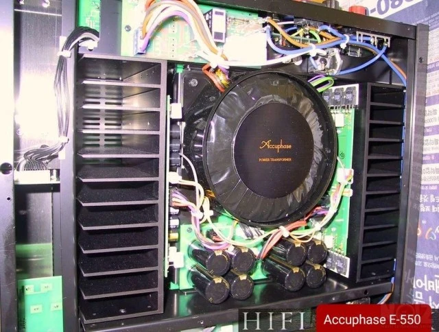 Accuphase E-550 Ενισχυτής