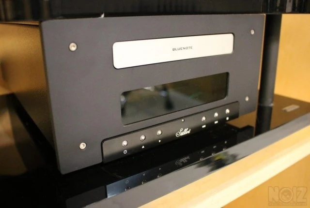 CD PLAYER  BLUENOTE STIBBERT BLACK PEARL
