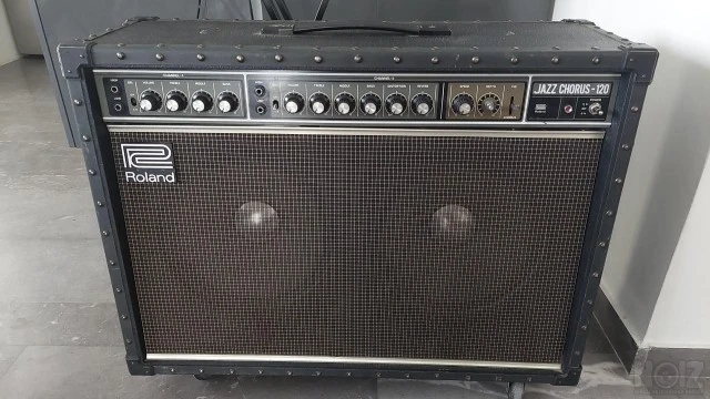Roland jazz chorus 120 japan