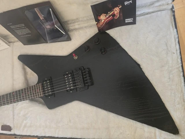 Gibson Limited Vampire Blood Moon