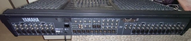YAMAHA GA12/24 MIXING CONSOLE