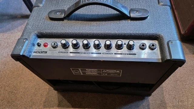 Kustom KGA16R