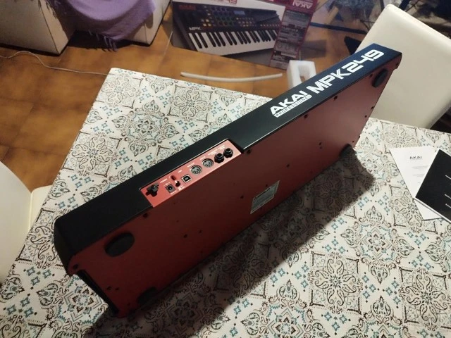 Akai Midi Keyboard MPK-249
