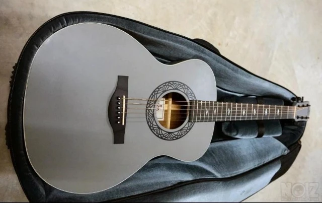ΕΥΚΑΙΡΙΑ – Ηλεκτρακουστική Sigma Custom!