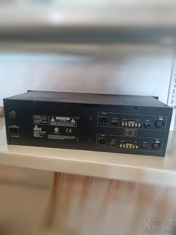 DBX 1231 GRAPHIC EQUALIZER