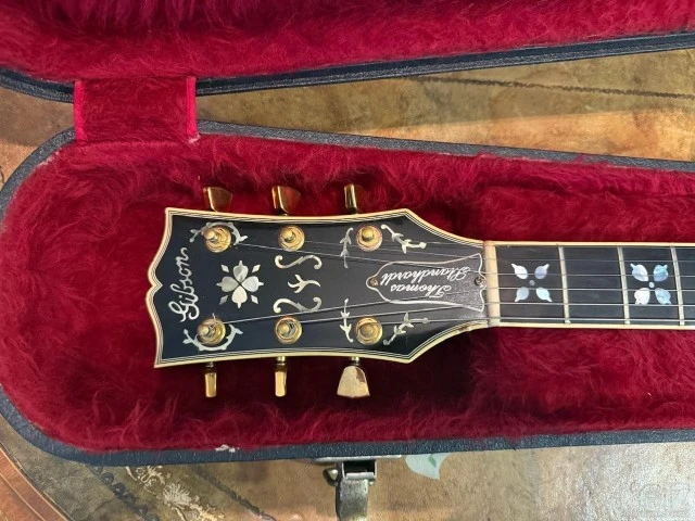 GIBSON LES PAUL ARTISAN 1976