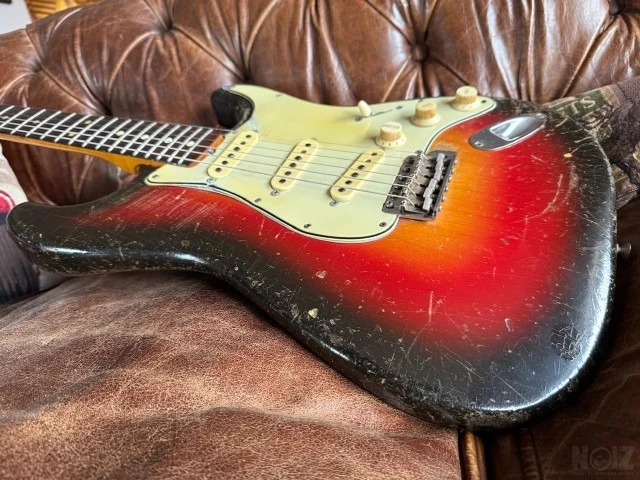 FENDER STRATOCASTER 1963