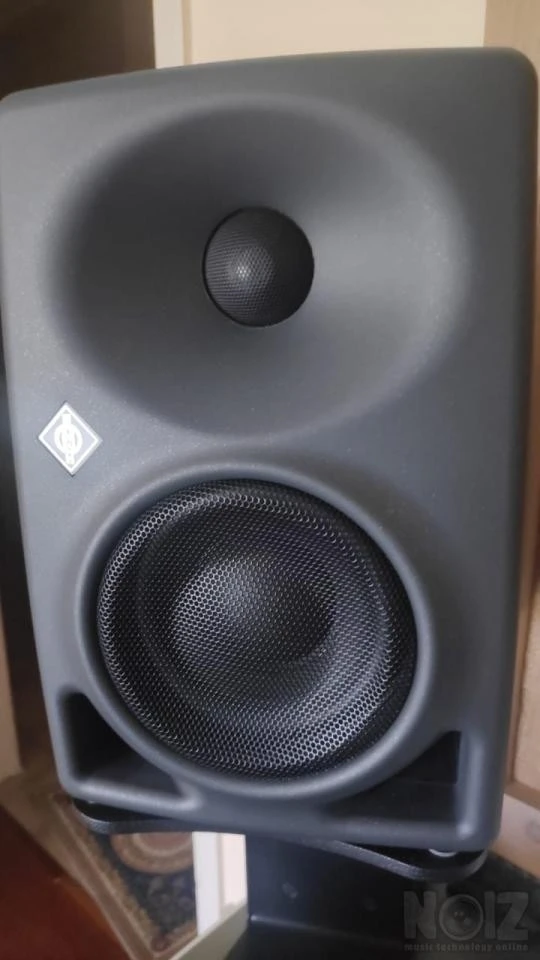 Neumann KH 80 DSP