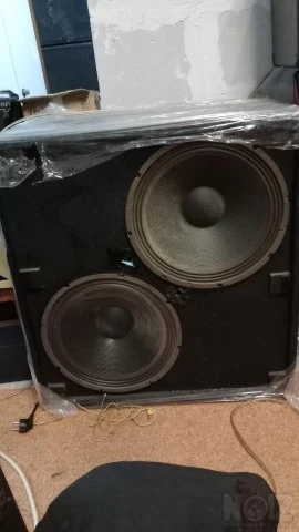 Καμπίνα 2x15 fender γνήσια vintage 60s 7