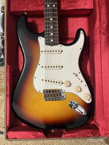 Fender Custom Shop '65 Stratocaster Jour