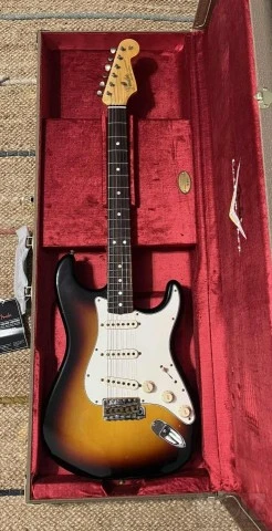 Fender Custom Shop '65 Stratocaster Jour