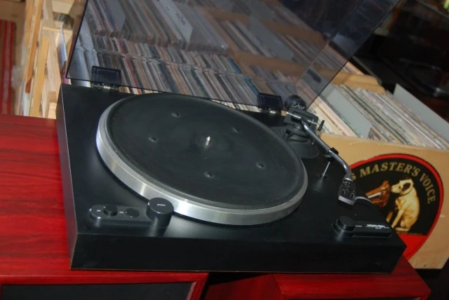 ΠΙΚΑΠ MICRO SEIKI AQ - 37